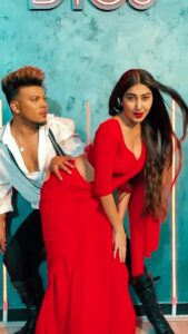 Ruma Sharma Instagram - Trending with Chammak Challo 💃🏻 @ruma_sharmaa . #eshanmasih #trending