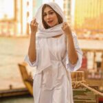 Ruma Sharma Instagram - हम पे मेहरबान दो जहां 🤍 . . Wearing - @abaya.aj_ Shot by - @qamarraza04 Edit by - @wasey_rock69 Shukriyaa - @belal_afzal . #jummamubarak #abayalove #abayadubai #rumasharma #abayastyle #abayacollection #abayablogger #abayadesign Dubai, UAE
