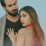 Ruma Sharma Instagram - Finally the wait is over #ishqbarbaad by @naseebo_lalofficial is out now on @buzzrecordz YouTube channel ♥️ #showsomeloveandsupport❤️ Turn up the volume and let the music take you away 💃 . Congratulations to the whole team for all the hard work 🙌🏼 @zaksamuels @avvy_khaira_ @itsromankhan @belal_afzal @qamarraza04 . #newmusicvideo #rumasharma #romankhan #songoutnow🎧 Dubai, United Arab Emirates