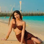 Ruma Sharma Instagram - Bringing a little shore into your feed 🤍 . . Shot by - @qamarraza04 Edit by - @wasey_rock69 . #dubaibeach #rumasharma #dubaibeachlife #beachphotoshoot #dubaibeaches #sunandsand #dubailifestyle #loveforbeaches Dubai UAE