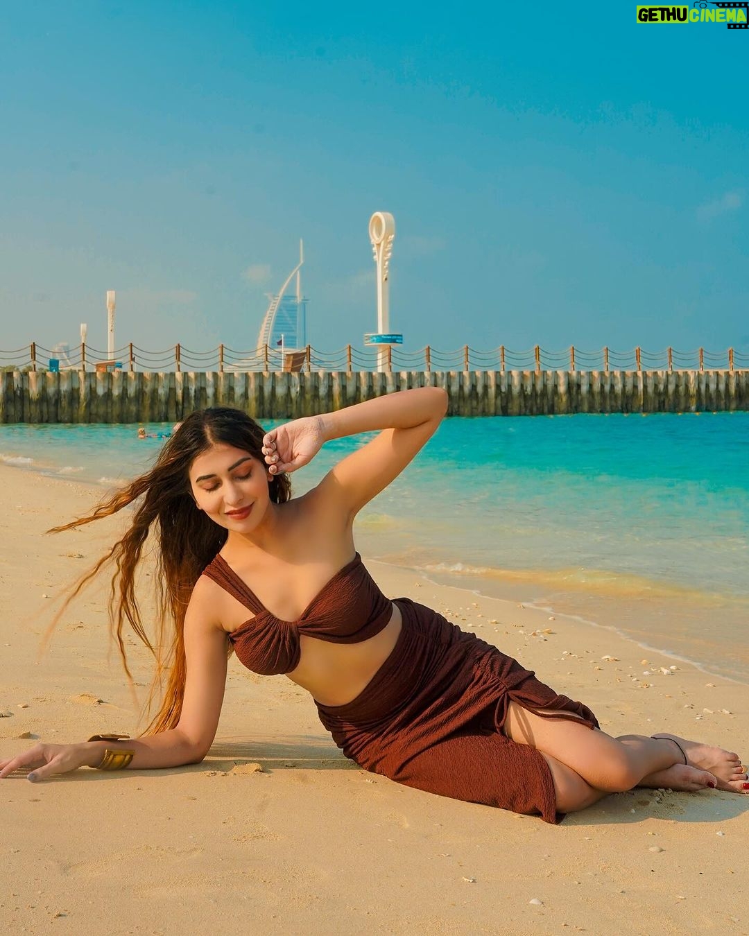 Ruma Sharma Instagram - Bringing a little shore into your feed 🤍 . . Shot by - @qamarraza04 Edit by - @wasey_rock69 . #dubaibeach #rumasharma #dubaibeachlife #beachphotoshoot #dubaibeaches #sunandsand #dubailifestyle #loveforbeaches Dubai UAE