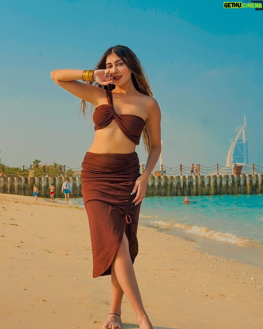 Ruma Sharma Instagram - Bringing a little shore into your feed 🤍 . . Shot by - @qamarraza04 Edit by - @wasey_rock69 . #dubaibeach #rumasharma #dubaibeachlife #beachphotoshoot #dubaibeaches #sunandsand #dubailifestyle #loveforbeaches Dubai UAE