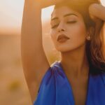 Ruma Sharma Instagram - All good things are wild and free 🦋 . Edit by - @wasey_rock69 . #dubaidesertsafari #rumasharma #desertphotoshoot #desertphotoshoot #flyingdress #flyingdressphotoshoot Desart Safari Dubai