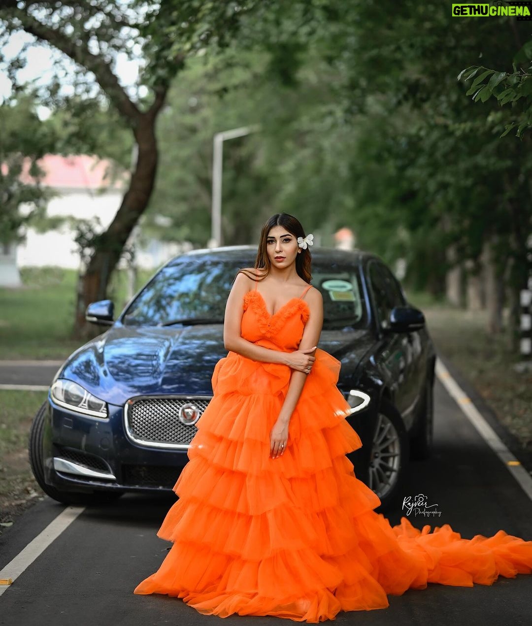 Ruma Sharma Instagram - Wherever you go, let the fairies guide you đ¸ . Shot by - @rajveermultanii HMUA - @fara.charm #rumasharma #fairyaesthetic #orangegown #gowndress #fairygowns #loveforgownsâ¤ď¸ India