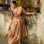 Ruma Sharma Instagram - अधूरी थी ज़रा सी मैं पूरी हो रही हूँ तेरी सादगी में होके चूर 🤍 . #southindianlook #rumasharma #southindianfashion #southindianactress #southindianmakeup Chennai,Tamilnadu