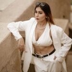 Ruma Sharma Instagram - Why chase you when I’m the catch? . . Shot by - @midhun.mohan_ . #throwbacksaturday #dubaidiaries #rumasharma #bossbabelife #formallook