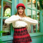 Ruma Sharma Instagram - Spark and shine, it’s #christmastime🎄 Are you ready to meet your Santa 🧑‍🎄 . Shot by - @gauravrj.photography Edit by - @wasey_rock69 . #decembertoremember #rumasharma #christmasiscoming #yearendingvibes❄️ India