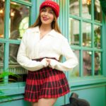 Ruma Sharma Instagram - Spark and shine, it’s #christmastime🎄 Are you ready to meet your Santa 🧑‍🎄 . Shot by - @gauravrj.photography Edit by - @wasey_rock69 . #decembertoremember #rumasharma #christmasiscoming #yearendingvibes❄️ India