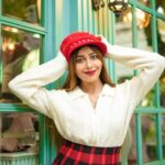Ruma Sharma Instagram - Spark and shine, it’s #christmastime🎄 Are you ready to meet your Santa 🧑‍🎄 . Shot by - @gauravrj.photography Edit by - @wasey_rock69 . #decembertoremember #rumasharma #christmasiscoming #yearendingvibes❄️ India