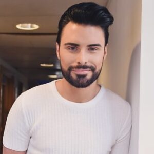 Rylan Clark Instagram - Here’s a pic from 5 years ago today when I started my first ever @bbcradio2 show. Cheers for the last 5 years xxx