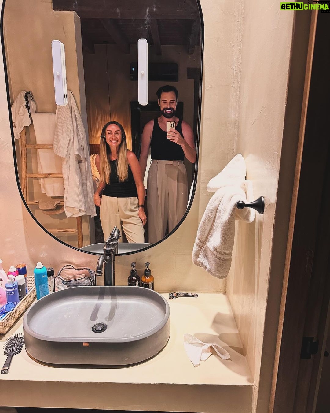 Rylan Clark Instagram - Happy birthday to my friend, make up artist, rock, travel buddy and escape room partner. @bernicecolemua . I love you xxx