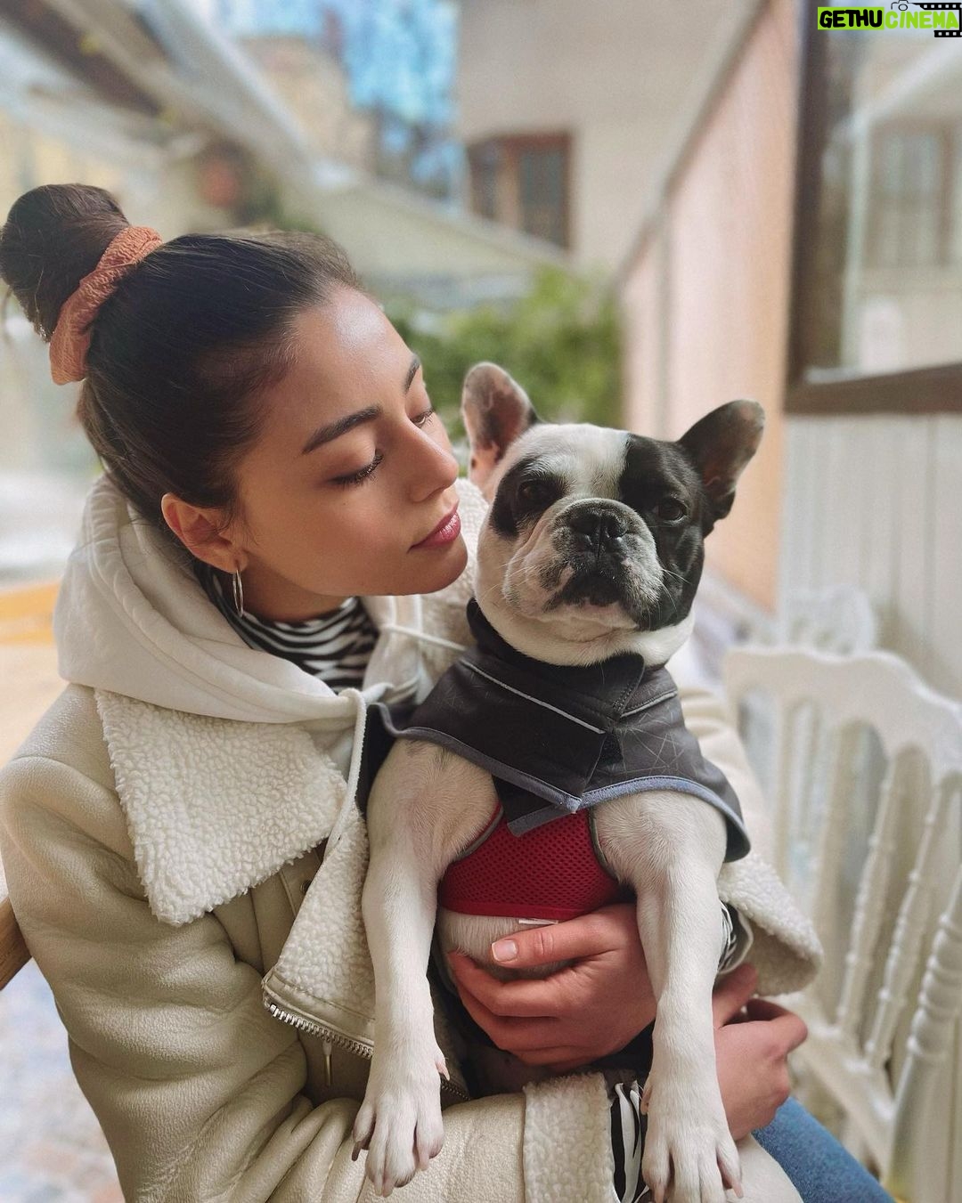 Sıla Türkoğlu Instagram - Hayranınım bebeğim🥵❤️🔥 @lillbuffy