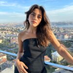 Sıla Türkoğlu Instagram - 🌻✨