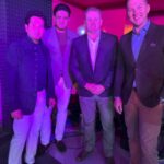 Sachin Tendulkar Instagram – The joy of cricket was amplified with Sachin in the studio yesterday 🙌

Master Blaster lit up #IPLonJioCinema for the opening day! ✨

#TATAIPL #JioCinemaSports