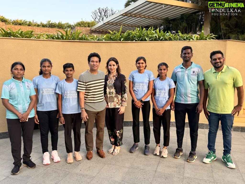 Sachin Tendulkar Instagram - From rural fields to international arenas, the journey of these aspiring athletes is nothing short of remarkable! Our founders, @sachintendulkar and Anjali Tendulkar, engaged in a heartfelt conversation with the promising young runners from the Mann Deshi Champions program. Payal, Arya, Vaishnavi, and Arati discussed their training conditions, dietary habits, and the mental fortitude needed to thrive in the competitive world of sports. They had a day filled with inspiration and invaluable advice. #STF