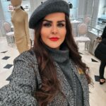 Sahar Moghadass Instagram – من به اين دختر توى تصوير قول دادم تا آخر داستان زندگى تلاش كنم و واسه رسيدن به آرزوهام بجنگم ، با وجود سنگهاى جلو پام ، با وجود آدمهاى دوست نما ، با وجود غربت و با وجود فشار آدمها توى حرفم
و همه اين اميدى كه تو وجودم هنوز شعله وره از بودنو خواستن و عشق شماست 🙏🏻 تا آخر دنيا مديون بودنتونم London, United Kingdom