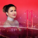 Sahar Moghadass Instagram - عزيزاى دل و همراهان هميشگى ، اميدوارم در تاریخ ۳ دی ، ۲۴ دسامبر در شهر زیبای استانبول در سالن …… (Tim Show Center )…… از نزديك ببينمتون ضمناً زير اين پست كامنت بزارين كه كدوم آهنگهامو بيشتر دوست دارين كه اجرا بشه ؟؟؟؟ 👇🏻👇🏻👇🏻👇🏻👇🏻👇🏻👇🏻👇🏻👇🏻👇🏻👇🏻👇🏻 برای اطلاعات بیشتر و رزرو بلیط : www.posttick.com شماره تماس : +90 (544)2242666 +90 (531)7174797 ………………………………… #sahar #saharmusic #concert #turkey #سحر#تركيه