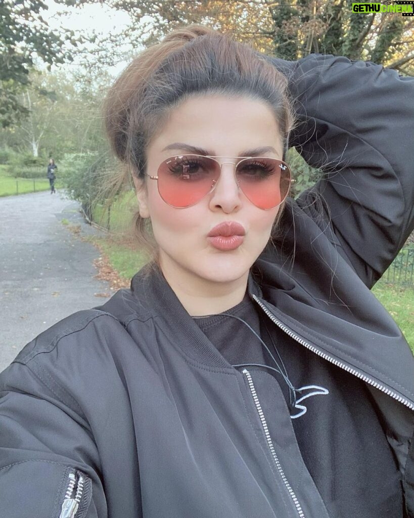 Sahar Moghadass Instagram - LOVE U All 📌 Regent's Park