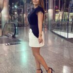 Sahar Moghadass Instagram - اى كاش يه روزى از ته دل بخنديم … اى كاش . . . #sahar #saharmusic