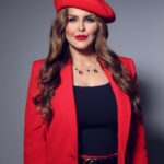 Sahar Moghadass Instagram - عزيزاى دل موزيك ( خبرى نيست ) رو گوش دادين ؟ آهنگو دوست داشتين ؟ ممنون از حمايت هميشگيتون 🙏🏻❤️ . . Photo : @faezphotography St John's Wood
