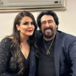 Sahar Moghadass Instagram - از چى بگم ؟ از يه عمر خاطره با صدا و آهنگهاشون يا اخلاق فوق العاده و خاكى بودنشون شهرام جان عزيز همه ما دوستتون داريم بمونين برامون 🙏🏻🩷🎶 در كنارتون روى استيج افتخارى بود كه نصيبم شد 🥹 . @shahrame_shabpareh #shahram_shabpareh #saharmuisc #سحر London, Unιted Kingdom