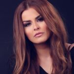 Sahar Moghadass Instagram - توى اعماقِ وجودم دنبالِ خودم ميگردم ..... روزاى خوب ميگذرن .. روزاى بدم ميگذرن .. زندگى ادامه داره ... بى من ، بى تو ، بى ما ... پس تا هستيم انسان زندگى كنيم . . . . Photo : @faezphotography Makeup&hair : @dianazohrabi_hairstylist . . #sahar #saharmusic #سحر_مقدس #God #🤍 London, United Kingdom