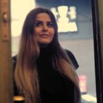 Sahar Moghadass Instagram – عزيزاى مهربونم شنبه ۲۶ مهر ماه ساعت ٩ شب به وقت ايران چهارمين قسمت از برنامه مستند و ديدنيه زوم به طور انحصارى از سايت و اپ راديو جوان پخش ميشه و ميتونيد كمى از روزمرگيها، علايق و نظراتِ شخصى و هنرى من رو دنبال كنيد اميدوارم دوستش داشته باشين
.
.
@radiojavan
@hamedh
@siamakgp
@presetpictures
.
.
#sahar #saharmusic #radiojavan #interview #mosahebe #God #🤍 London, United Kingdom