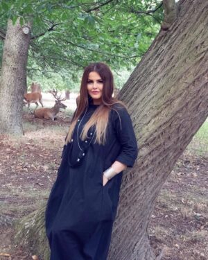 Sahar Moghadass Instagram - ‎مرسى كه هستين 🙏🏻❤️

.
.
Photo : @vxsion.co
.
.
#sahar #saharmuisc #mo_bi_to #مو_بى_تو #God #❤️
