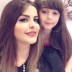 Sahar Moghadass Instagram - با قشنگترين نايريكا خانم دنيــــاااااا 😍❤️🥰 ميخواد وقتى بزرگ شد مثل خاله سحرش خواننده بشه 😁 ( دختر دوستم هستن اين خانم قند عسل )❤️ . . . #sahar #saharmusic #nani #love #God #❤️ Nottingham, United Kingdom
