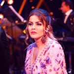 Sahar Moghadass Instagram - تو افق محو شدم 😬😬 ( عكس مربوط به جاى شعر خالى ميباشد نقطه سرِ خط ) 😅 Makeup&hair: @mahshidbella ❤️ #sahar #saharmusic #God #love United Kingdom