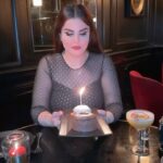 Sahar Moghadass Instagram - عزيزاى دل ، مهربونترينها از تك تكتون بابت تبريك تولدم ممنونم اميدوارم هميشه موفق و سلامت باشيد و لبتون خندون 🎂❤️🙏🏻 . . #sahar #saharmusic #cesar #birthday #paris # Cesar Paris Restaurant