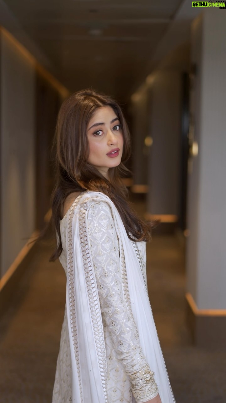Sajal Ali Instagram - 🤍 @lajbylajwanti @filmsbygohar @aarindanoor @nabila_salon