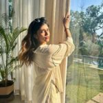 Sanjana Sanghi Instagram - Only felt right to try and sum up the most hectic year of my life yet in the most quiet & wholesome way possible. 🧡☀️ Big ups to @airbnb for making sure i wrapped 2023 in a way which was all that & more 💕 Goa