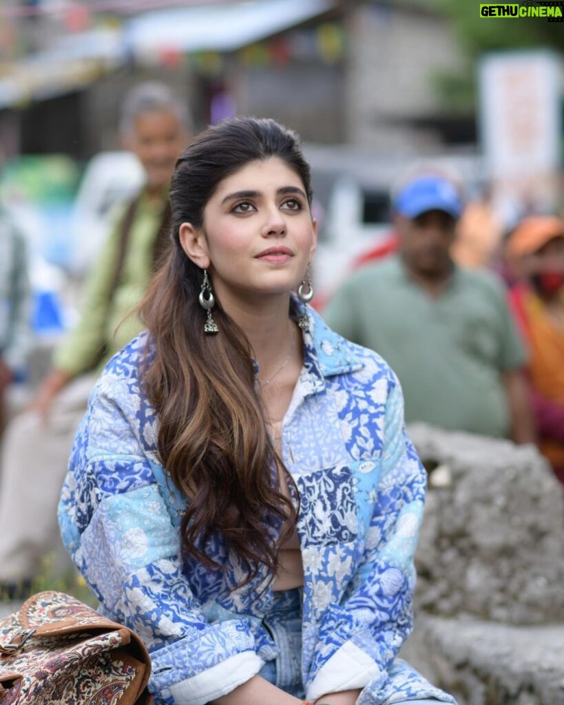 Sanjana Sanghi Instagram - SPECIAL NEWS : The #DhakDhakSequel ❤️ My darling Manjari, she has a curious heart, eyes brimming with hope, and love for the world. She doesn’t mistake liberation for rebellion, She revels in her innocence and believes the world is kind, beautiful place. She’s content in her protected world in Mathura, but eager to experience the world. She’s the best friend everyone wants in their life. Solid. Supportive. Objective. Elated to share with you that our gang’s journey doesn’t end in #KhardungLa - because we are bringing to you the SEQUEL ❤️🎉 Are you ready to join us on another extra ordinary ride??? #DhakDhak2 @taapsee @pranjalnk @dudeja_sahaab can’t wait to get started✨ @viacom18studios @netflix_in @zeemusiccompany #outsidersfilms @parijat_joshi @ajit_andhare @taapsee @aayush_blm
