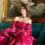 Sanjana Sanghi Instagram - Haven’t been able to celebrate my favourite festival Diwali this in the grand way I love to, so here’s a #tbt last year. But sending my fam so much love & light today, and everyday 💕 HAPPY HAPPY DIWALI! (I know I’ve been quiet out here, but you’ll all know why very soon 💜 )
