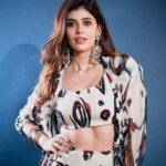Sanjana Sanghi Instagram - Yeh dil kyun haath na aaye? 🕊️💙 #DhakDhak in theatres now! Wearing @akok.in by @anamikakhanna.in @anamikakhannaindia ✨ • @tryagaintoobad •