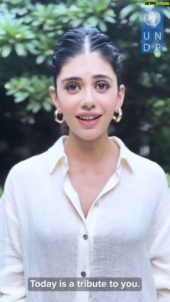 Sanjana Sanghi Instagram - Dear Youth of 🇮🇳, #YouthDay is a tribute all young people - a powerhouse of energy, brimming with new & innovative ideas💡 As @UNDP_India’s Youth Champion, join me in making this 🌎 more just, inclusive & sustainable. You matter. Your voice matters. Your actions matter. Happy Intl #YouthDay! 💙