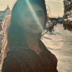 Sanjana Sanghi Instagram - A train from the Ligurian coast then led me to Florence.💕☀️ Dipped in precious ancient history, trickled with beautiful artisanal shops, vintage stores & cafes in every corner, brimming with life. Late night strolls along its streets have felt feel like nectar for an actor’s creative spirit. #SOnVacay #OffDuty . . . . . _______ 📸 1 : Lipsy on @nykaafashion Florence, Italy