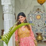 Sanjana Sanghi Instagram - Love that runs deep : Udaipur & mi chicas 💗 / bad behaviour only while at your bestfriend’s bachelorette 🤓 Udaipur, Rajasthan