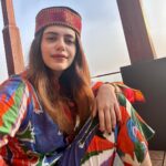 Sanjana Sanghi Instagram - A May-end-aring 📸 dump A month full of 🎥 + ☀️ + 🍔 + 🥰 _____ 📸 4 : 👗: @madebycuin @iblamebeads