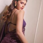 Sanjana Sanghi Instagram - The blast that #IIFARocks was 💜 @iifa @badboyshah @itsamittrivedi @sunidhichauhan5 & @sukhbir_singer lit up that stage 🔥 ______ My love for sarees is no secret, and so @castelino_priyanka & I went ahead with this metallic corded twist to a saree done brilliantly by @vaishalishadangule @vaishalisstudio Earrings-@voycejewellery Rings- @karishma.joolry 👠 - @aldo_shoes 💄 - @makeovetbytahira @zhaus_makeup_consultancy 📸 @bobbysahotra Yas Island, Abu Dhabi