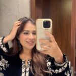 Sara Gurpal Instagram - 💌🤍 . . . Wearing ;@inayshaofficial