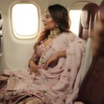 Sara Gurpal Instagram - POV : when you late for your friends wedding #Sarakehndi . . @thevideowala @vikram_singha For : @sunderjewellers @sunderemporium Makeup Hair : @kritikaaguptaa_ Delhi, India