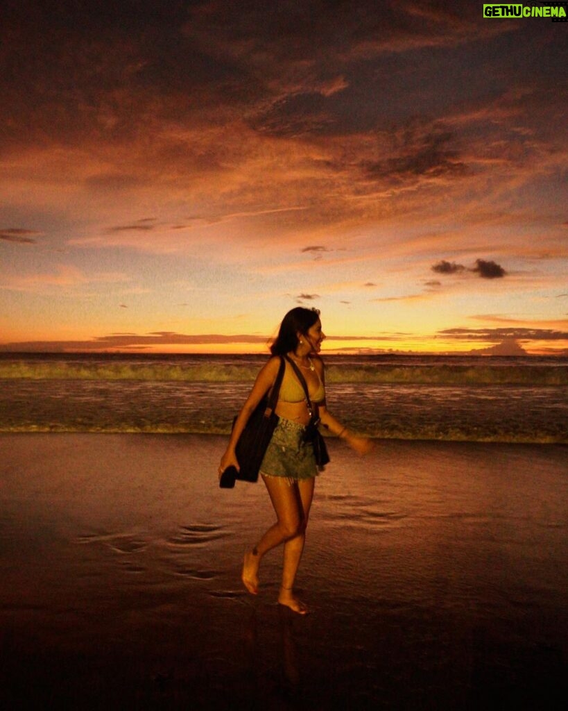 Sara Gurpal Instagram - 💌Love from #Sara . . . 📸 @vikram_singha Bali Island