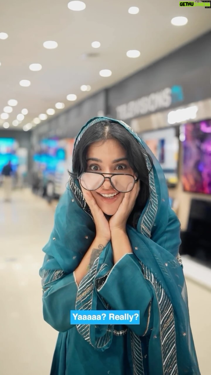 Sara Gurpal Instagram - Hun Mummy Ho Ya Dhee, Sab Kar Sakde Dil Kholke Shopping, Kyunki Reliance Digital De Digital Discount Days Agaye Ne! Ithe Hain Offers Hi Offers! Hun Karo Sab Kuch #AddToHeart te Add To Cart. Digital Discount Days are here! Get upto 10% Instant Discount on all leading Bank Cards or Cashback upto Rs. 15000 on all Electronics at your nearest Reliance Digital. Conditions Apply. #RelianceDigital #digitalDiscountDays #ElectronicsSale #Sale #offer