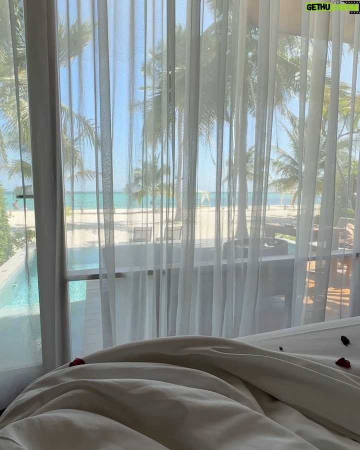 Sara Gurpal Instagram - One of the most beautiful place @ireneresort #kohlipe 🌸