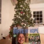 Sarah Rafferty Instagram - Looking for a last minute gift idea? Worried you can’t get it in time? Have no fear, there are so many meaningful gifts in the #GiftsOfHope catalogue. Plan International Canada’s annual Gifts of Hope program provides tangible goods and vital services to children and families in need. Every year, Gifts of Hope reach millions around the world with life-changing gifts that give back, and this year they are more essential than ever amidst the many economic and global challenges. Thanks for listening and considering a Gift of Hope. Sending wishes to all for a joyous and peaceful holiday season. @plancanada #plancanadapartner