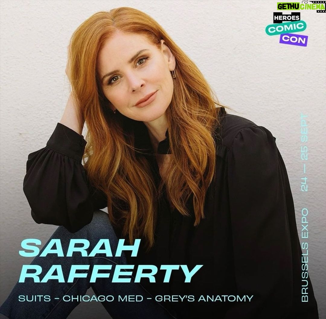 Sarah Rafferty Instagram - See you soon Brussels! Send me your tourist recs below! 😘 @heroescomicconbelgium 📷 @catielaffoon