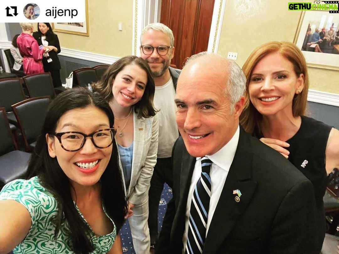 Sarah Rafferty Instagram - @aijenp I see your selfie and I raise you a couple more proud selfies. 😘 Thank you for including me yesterday. It was such a pleasure to witness you in action! Repost @aijenp ・・・ An epic day with @caringacrossgen @wearehfc @iamsarahgrafferty @laurenmillerrogen @sethrogen in the capital talking with our elected leaders about the urgency of supporting our nation’s caregivers and families impacted by Alzheimer’s. Felt so lucky to bear witness to the way they inspired others with their stories, their courage, their humor and determination. Thank you to @senbobcasey for hosting us, @secondgentleman @senschumer @kirstengillibrand for meeting with us and to everyone at teams HFC & Caring Across for making today possible - it filled me with a full tank of hope, which was right on time. ❤️ I am also very proud of this selfie. Washington, DC