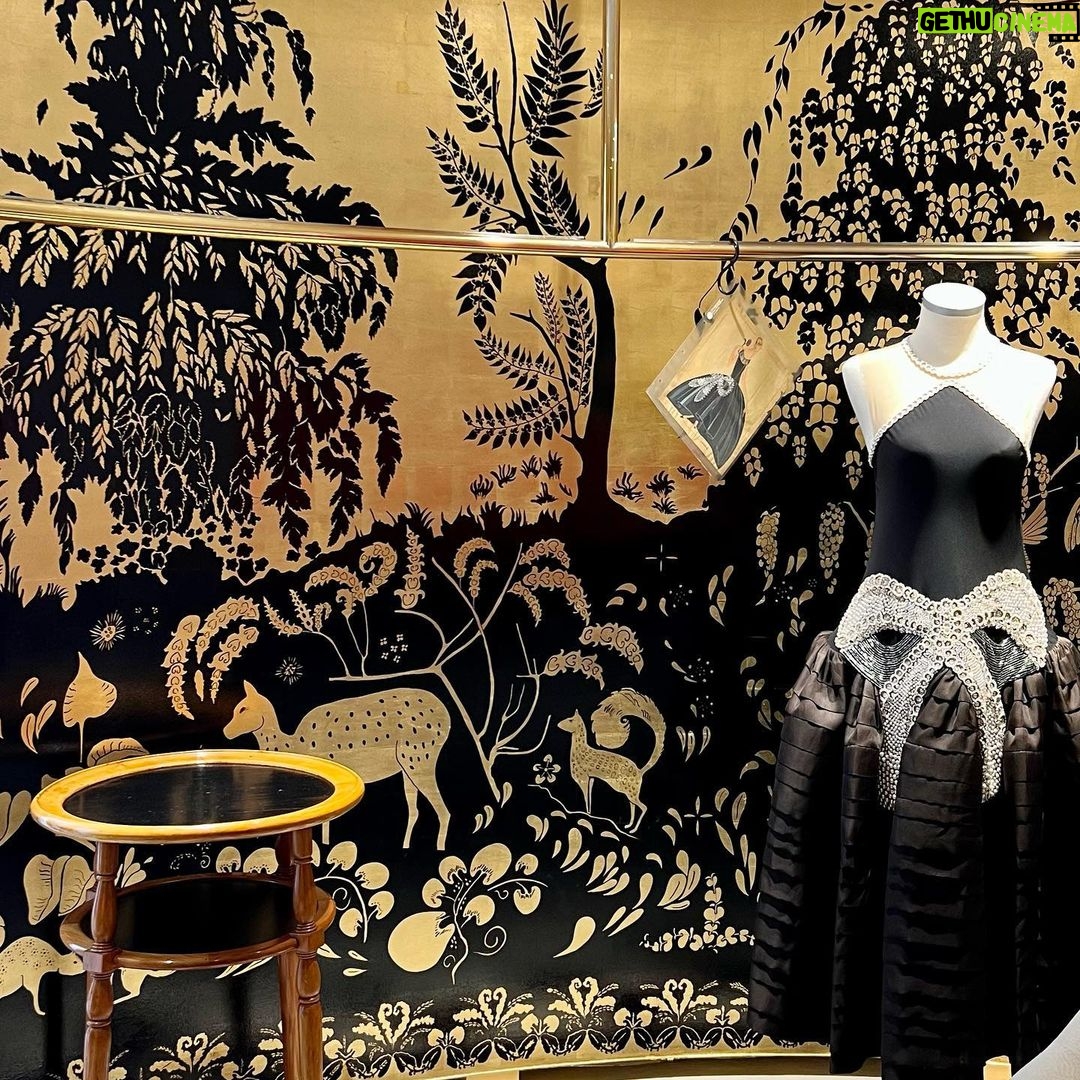Sarah Rafferty Instagram - Thank you for having me @lanvinofficial, for inviting me to visit your archives and to spend time in Jeanne Lavin’s original studio. Such a pleasure to be in her space, peruse her drawings, her fabric collection, and hear how she was inspired to begin her career when she became a mother in 1889. She started by designing for her daughter and grew her business into an empire. As the female trailblazer behind the third oldest Parisian fashion house, she changed the way women looked at fashion and at themselves. The celebration of her motherhood significantly informed her artistry and her professional affairs, and it became the logo that endures today. Swipe to see more from the #Lanvin archives. Cc: @nicholasme Paris, France